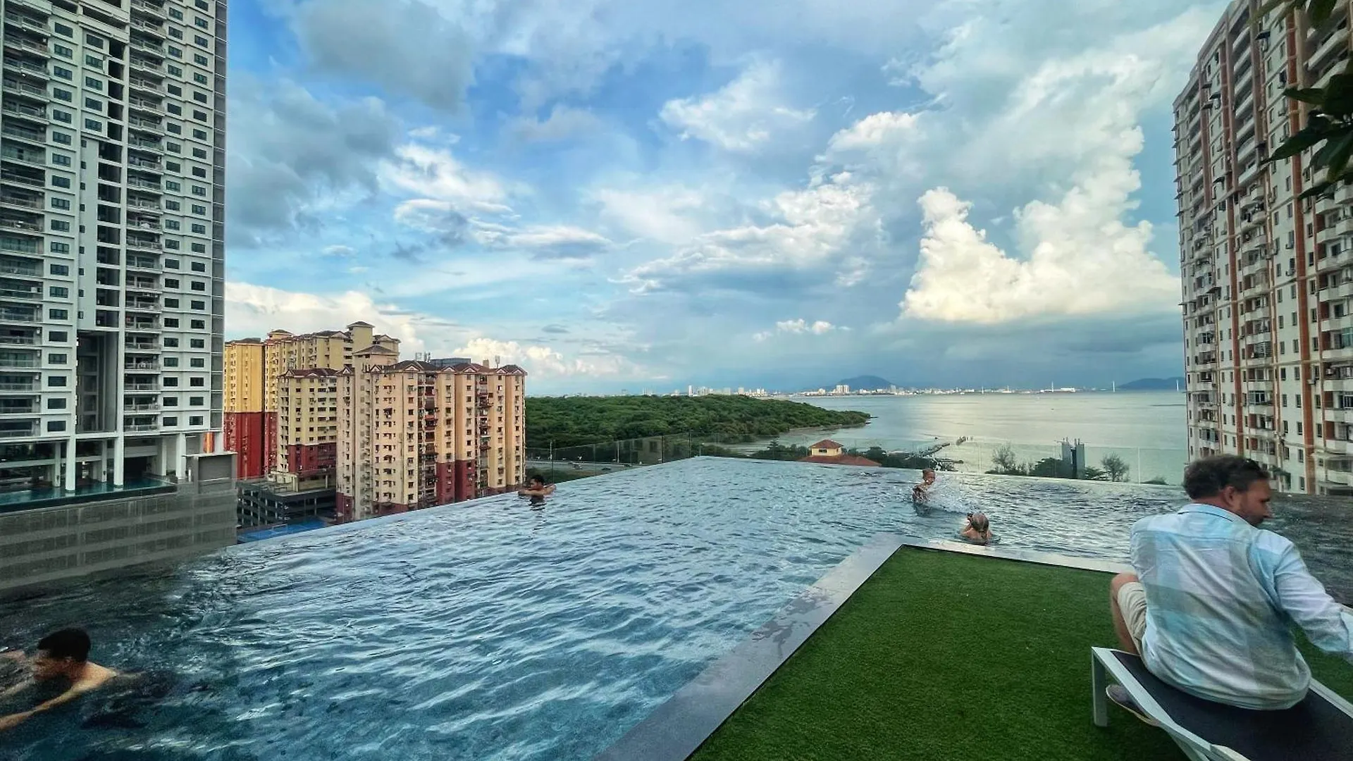 ג'ורג' טאון Le Petit Suite - 8 Pax Sea View Infinity Pool מלזיה